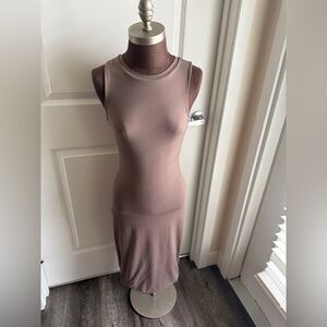 Balance Athletica bodycon tan dress size Small